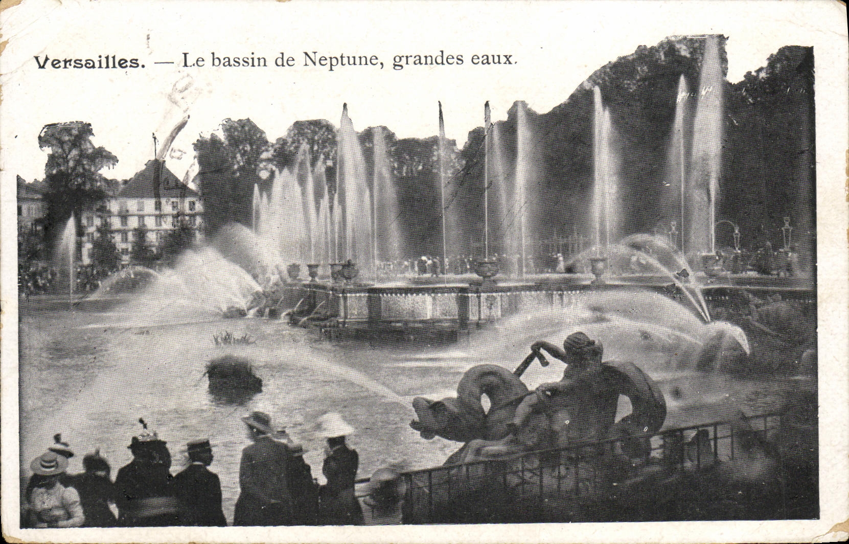 CPA Versailles Le bassin de Neptune grandes eaux
