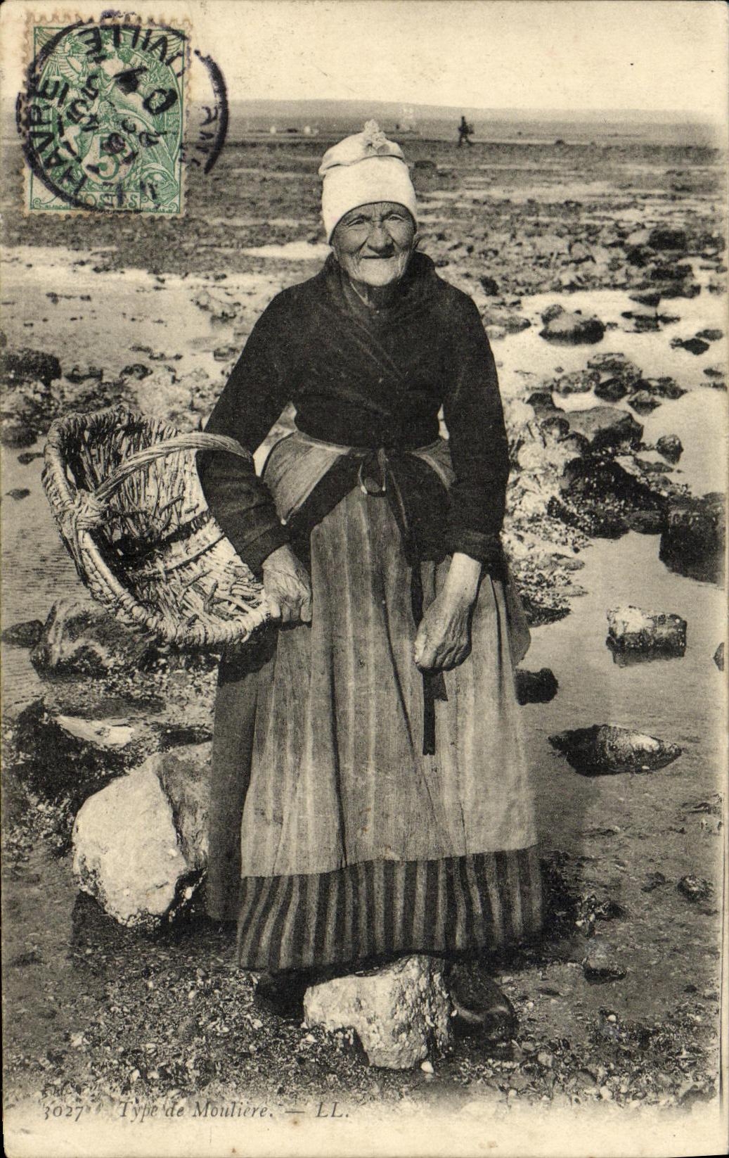 VINTAGE POSTCARD Standard Fishing of Mouliere Woman Folklore