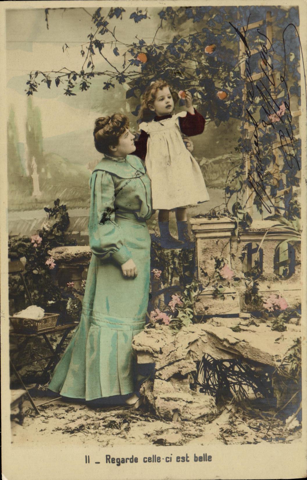VINTAGE POSTCARD Regarde That Ci Is Beautiful Child Woman