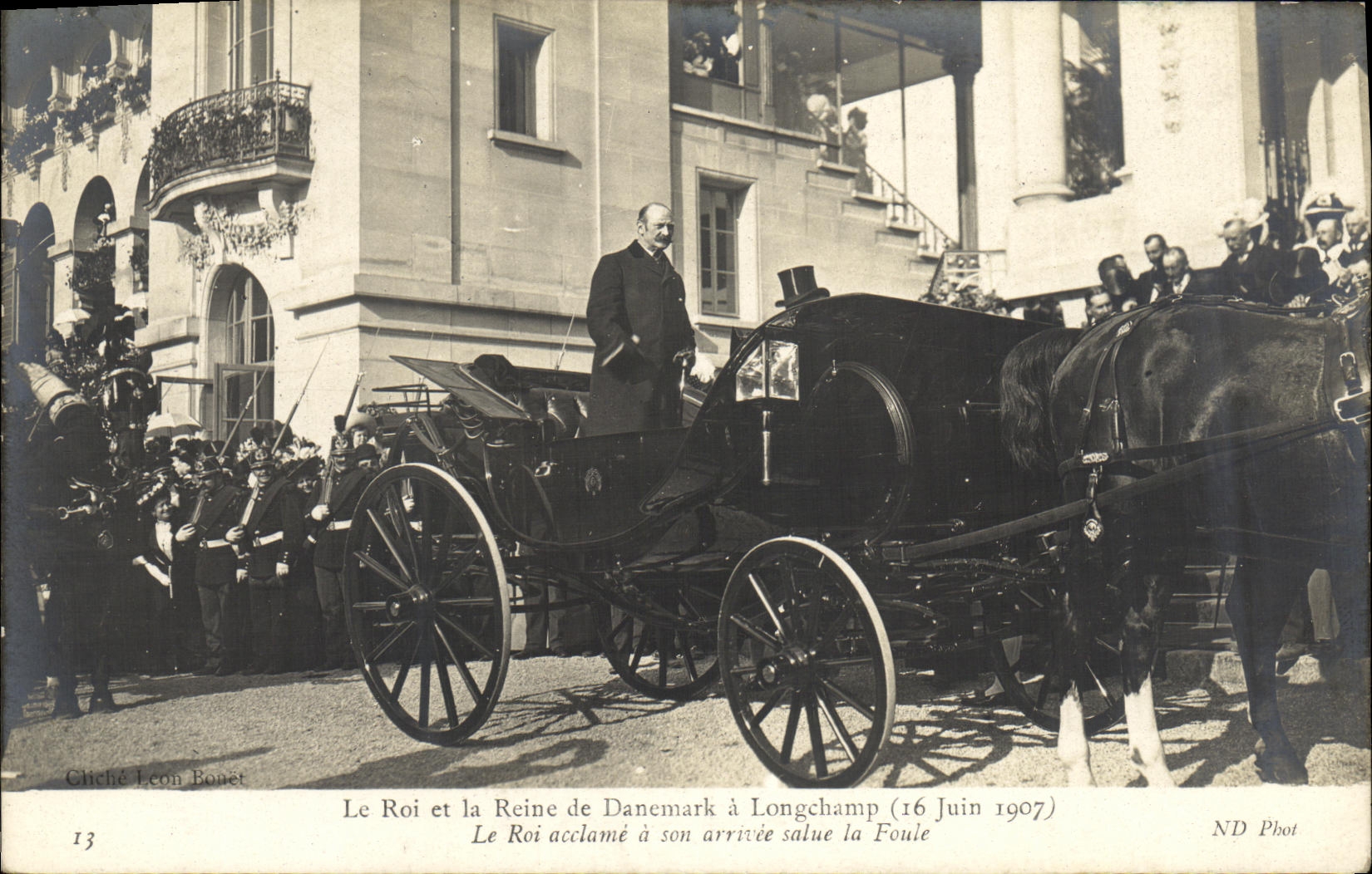 CPA Le Roi et la reine Du Danemark a Longchamp 16 juin 1907