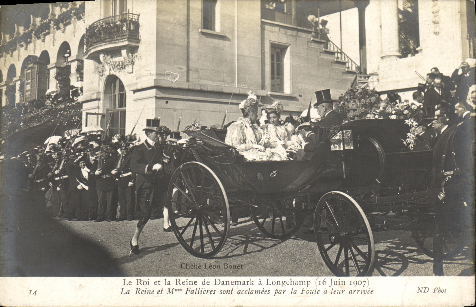 CPA Le Roi et la Reine de Danemark a Longchamp 16 juin 1907