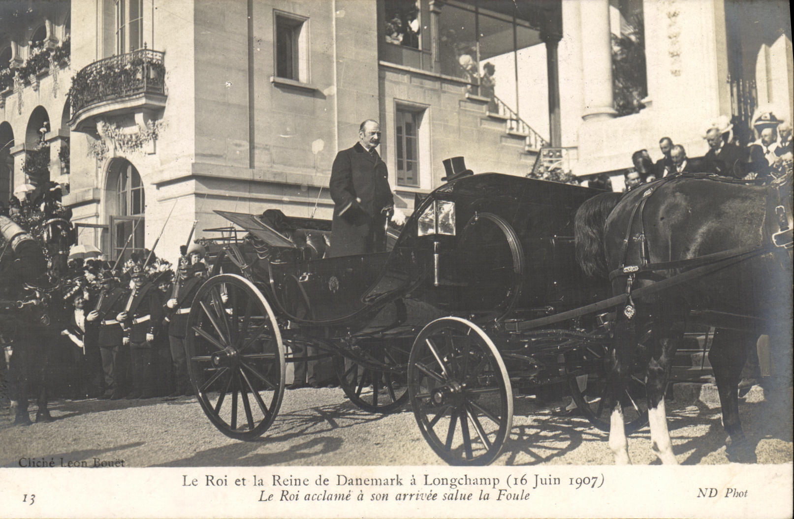 CPA Le Roi et la Reine De Danemark a Longchamp