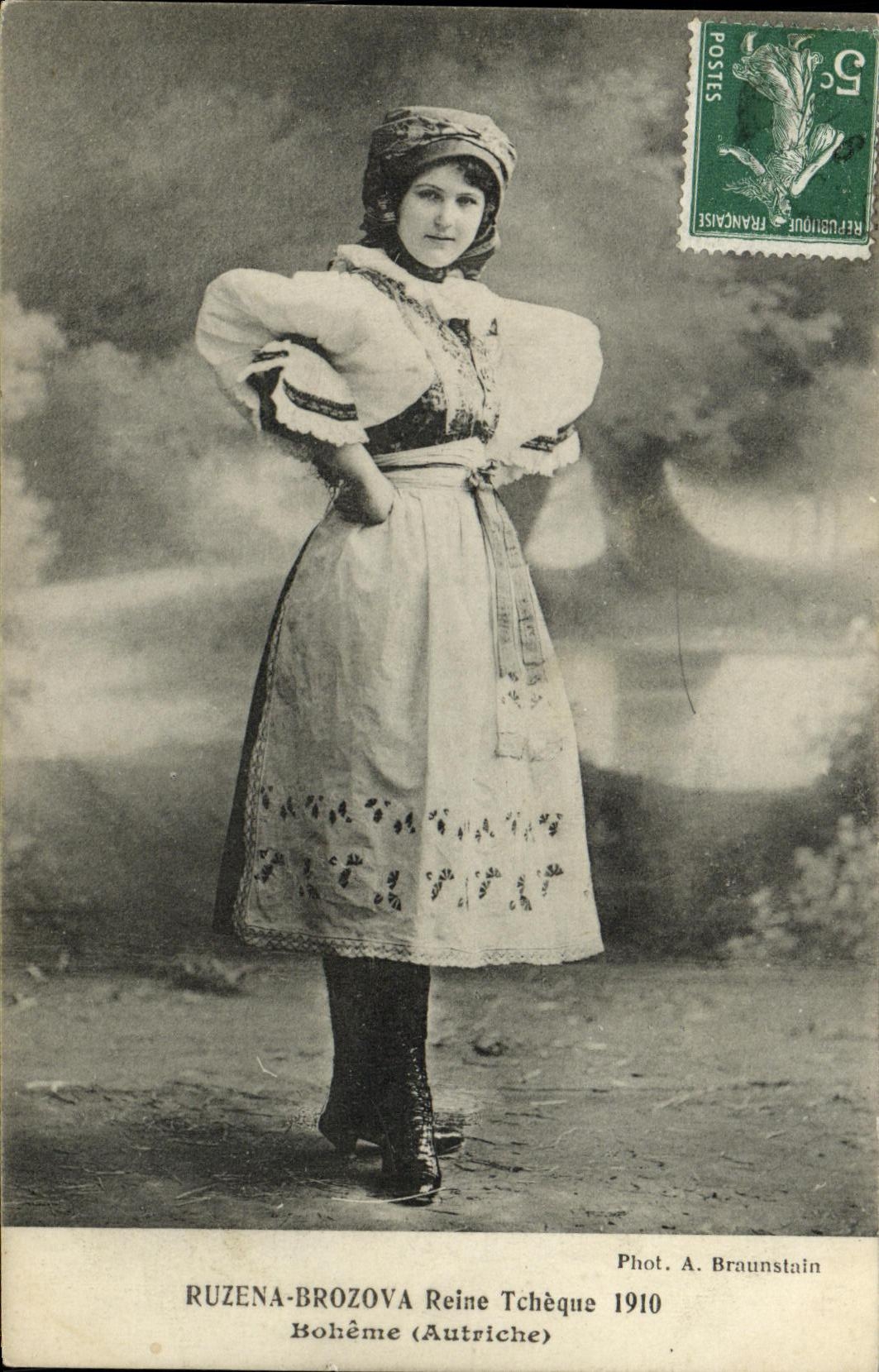 VINTAGE POSTCARD Ruzena Brozova Queen Czech 1910 Bohemian Austria