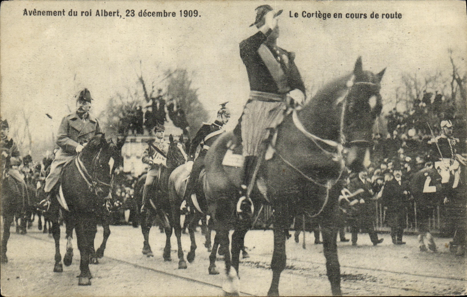 VINTAGE POSTCARD Advent of the King Albert December 23rd 1909 the procession in the course of road
