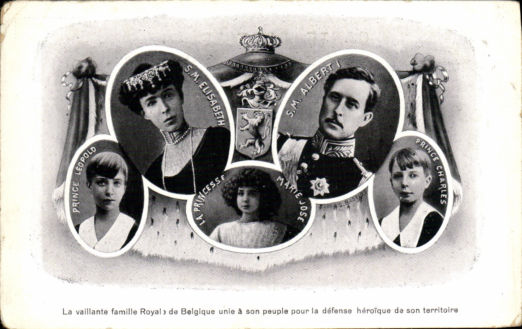 VINTAGE POSTCARD the valiant royal family of Belgium