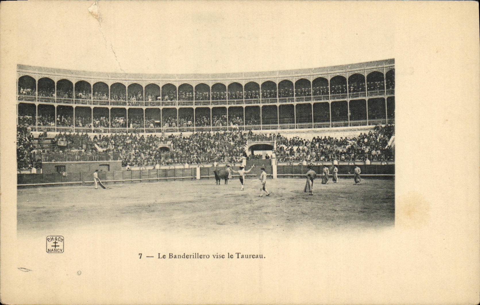CPA Corrida Taureau Toro Le Banderillero vise le taureau
