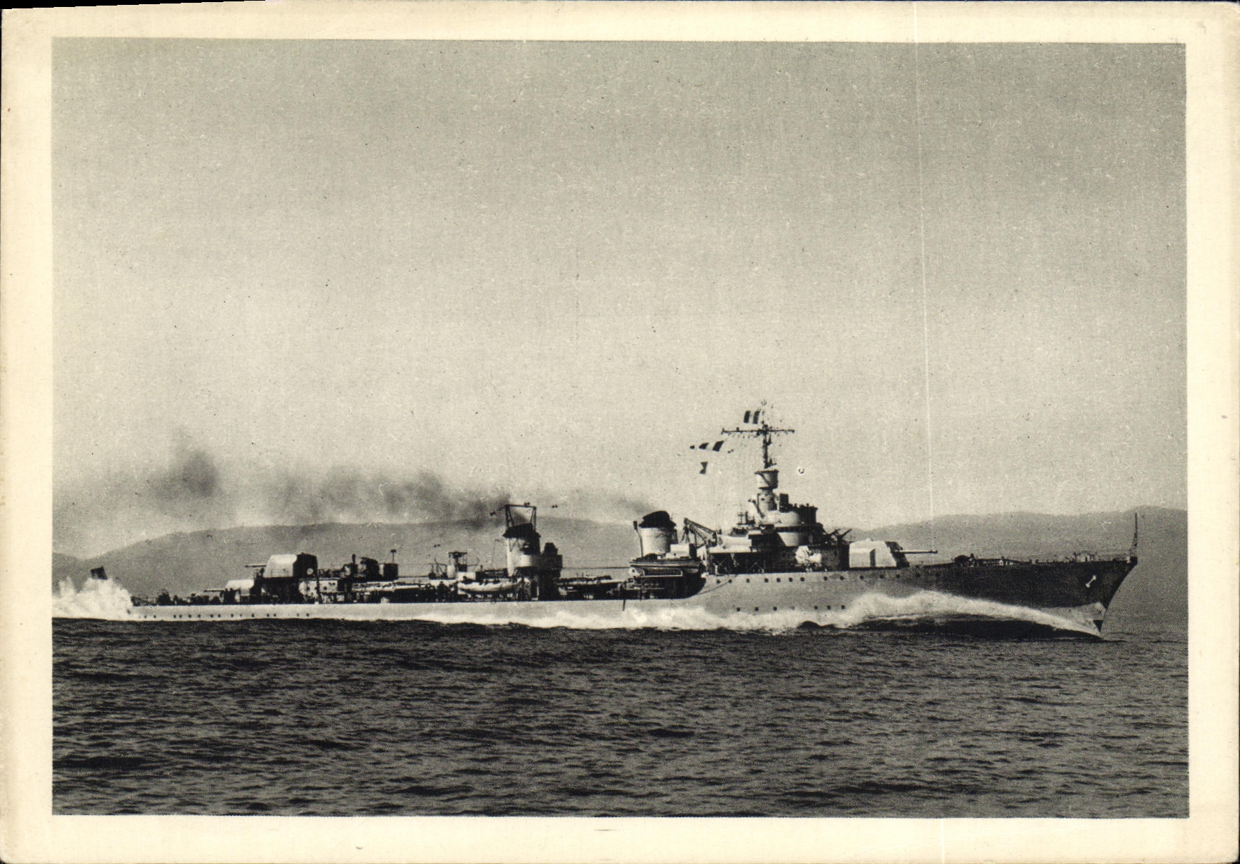 VINTAGE POSTCARD Boat Destroyer Ex Fleuret