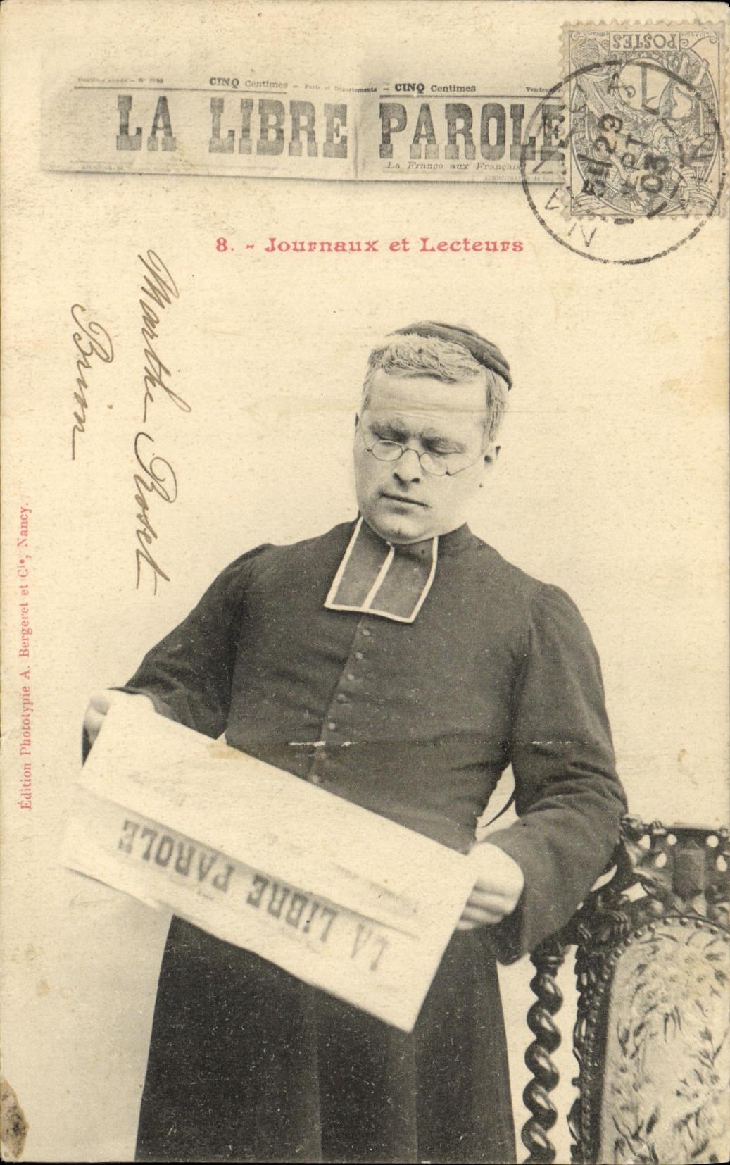 VINTAGE POSTCARD Fantaisie Man Priest Cleans Newspaper the free word