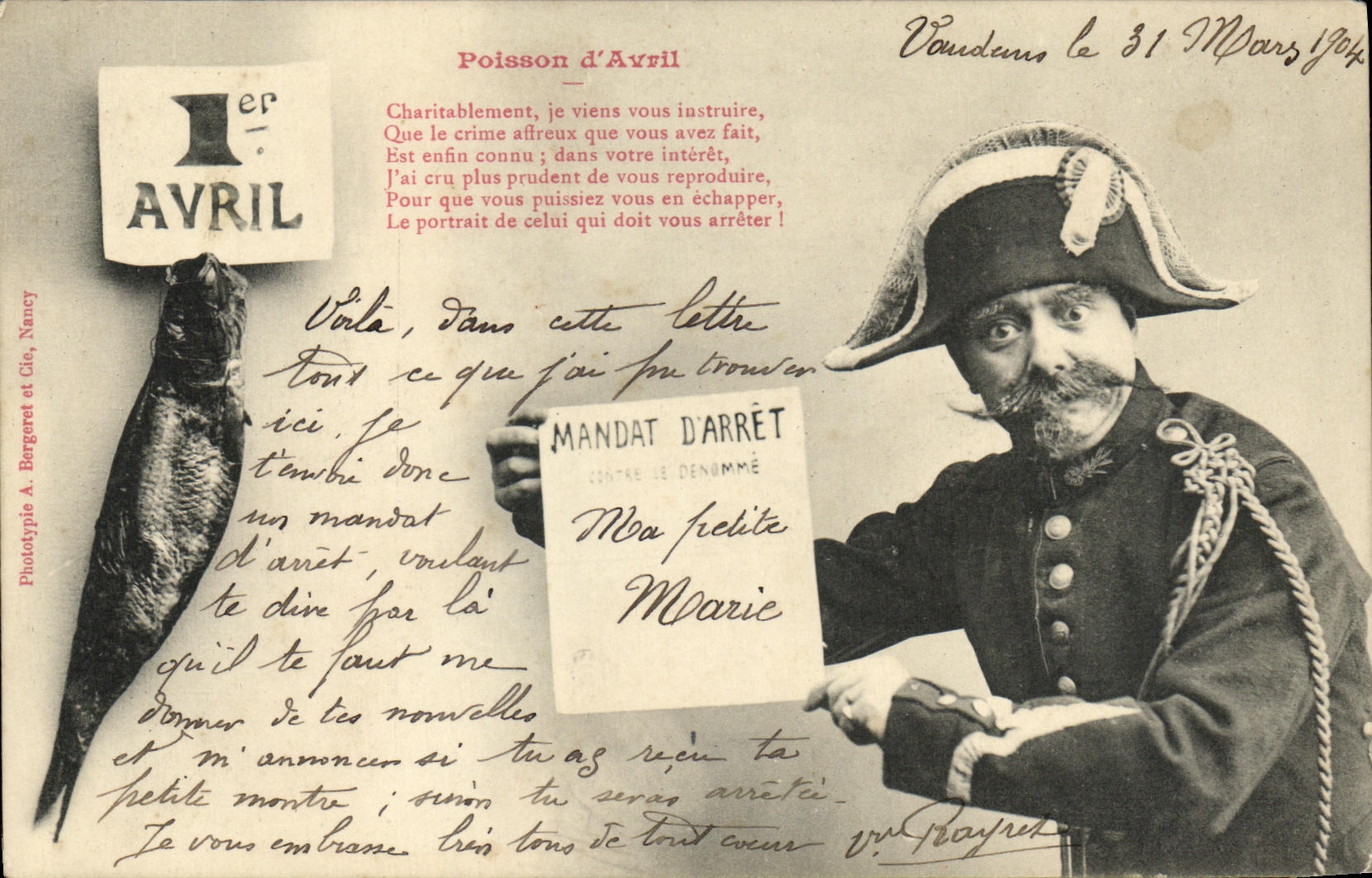 CPA Fantaisie Poisson d Avril Gendarme 