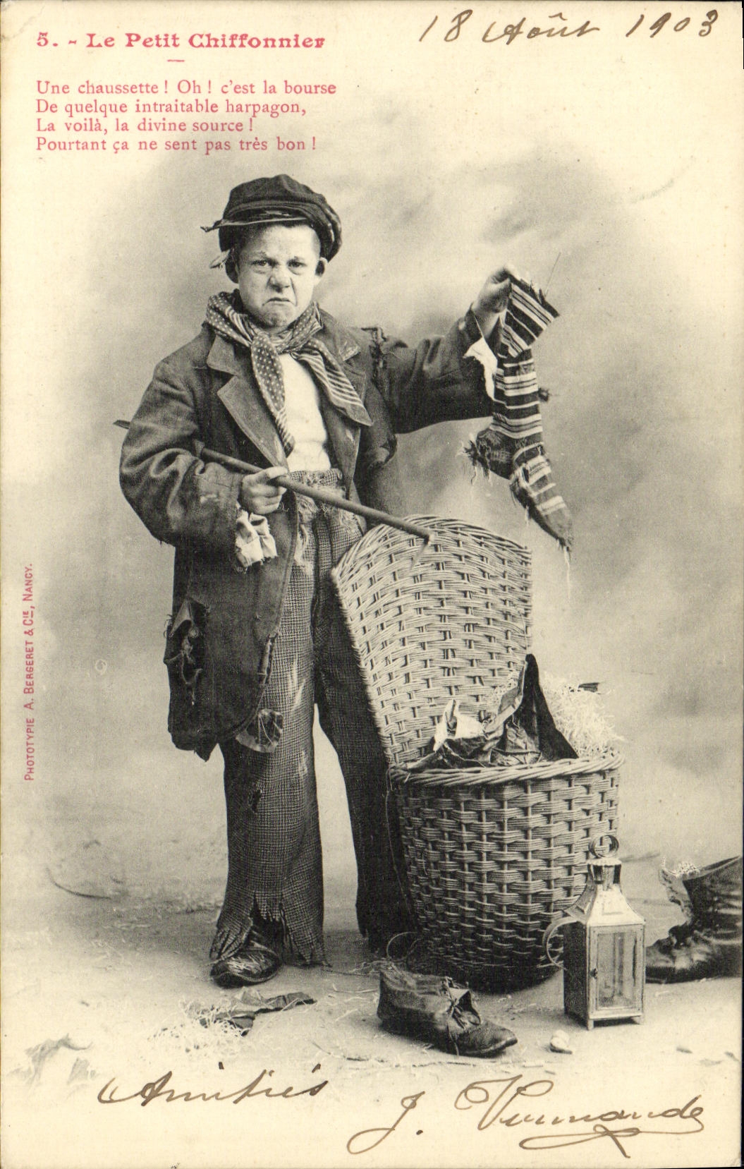 CPA Fantaisie Enfant Le petit chiffonnier