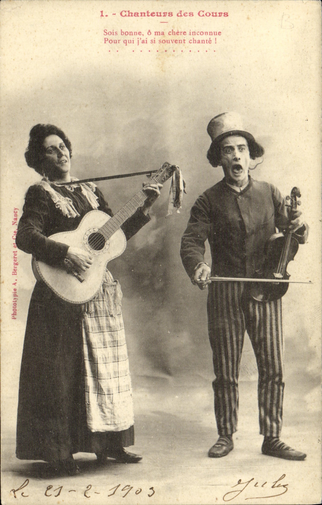 VINTAGE POSTCARD Fantasy Singers of the courses Guitar Violin