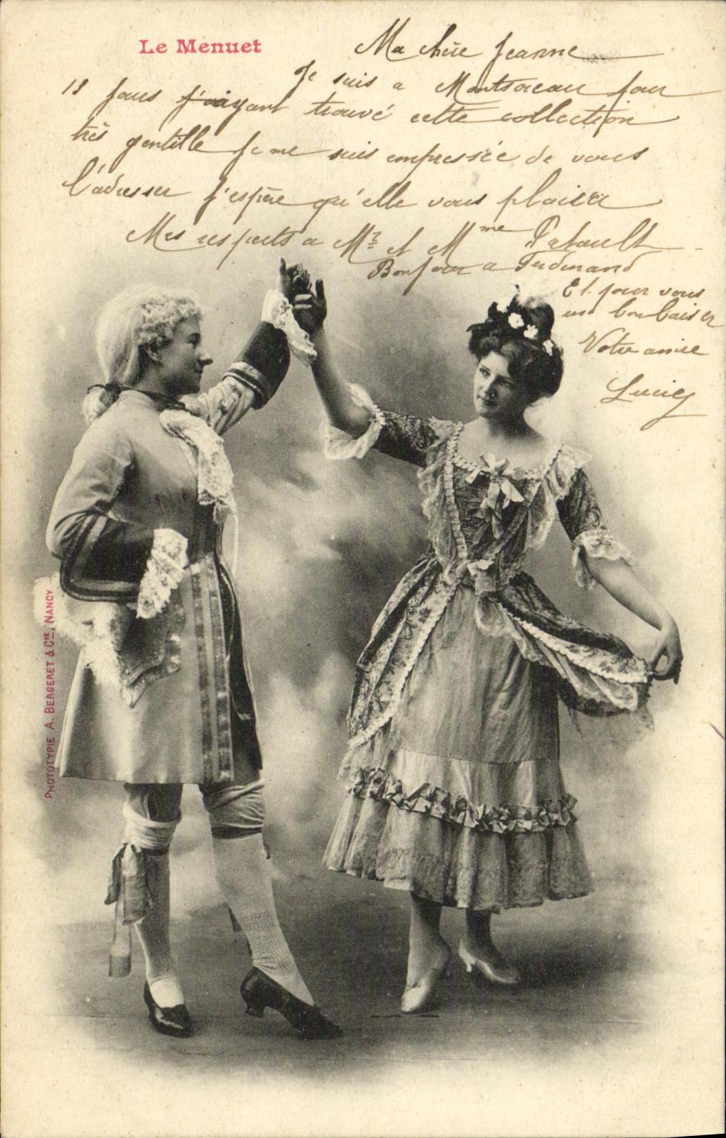 CPA Fantaisie Femme Le menuet