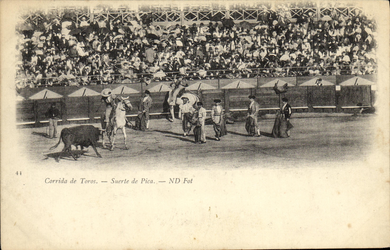 CPA Sport Espagne Corrida Toro Taureau Suerte de Pica