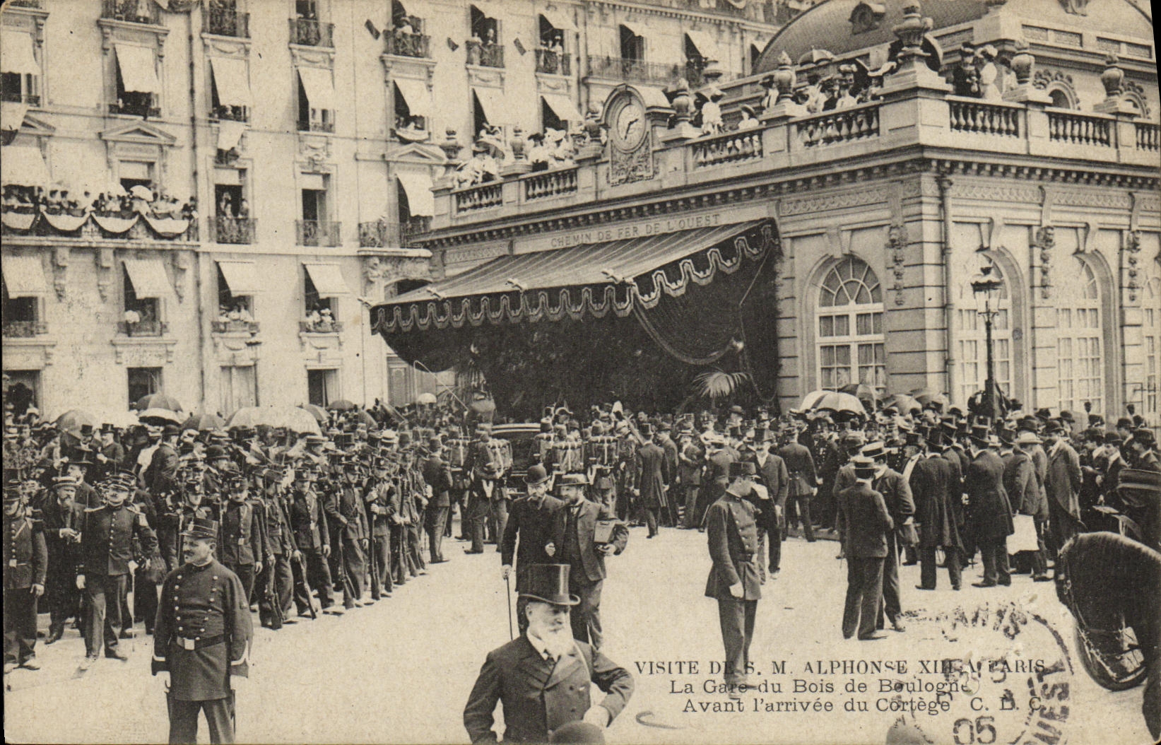 VINTAGE POSTCARD SM Visite Alphonse XIII has Paris Train station Bois de Boulogne Before L arrived of the procession