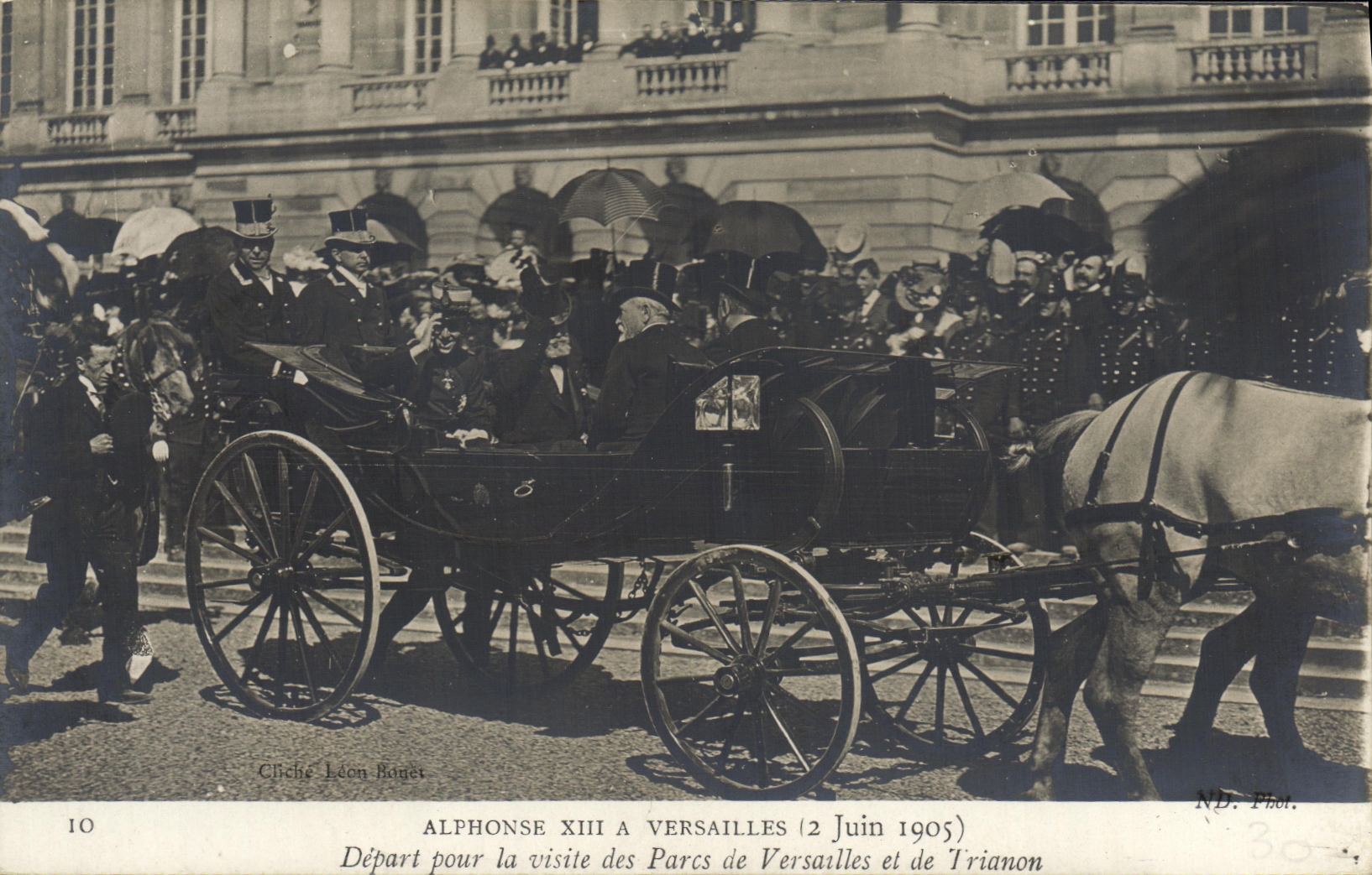 VINTAGE POSTCARD SM Visite Alphonse XIII has Paris SM the king has Versailles Depart for the visit of the parks of Versailles and Trian
