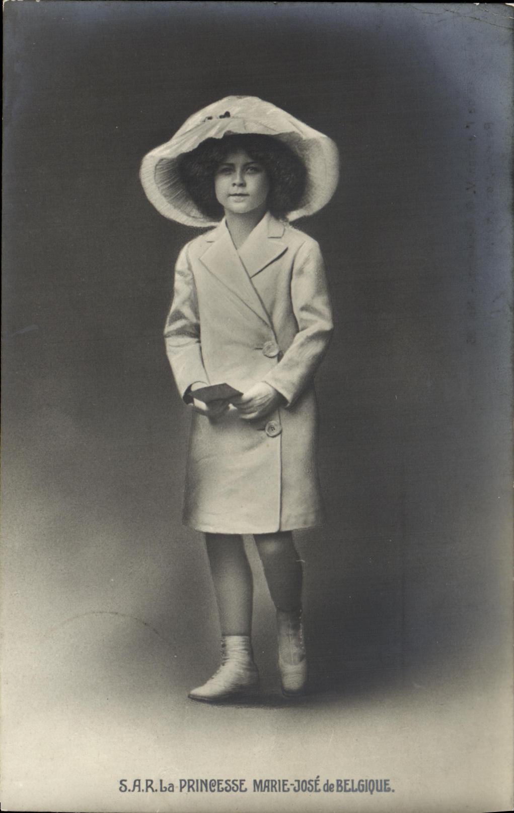 CPA SAR la princesse Marie Jose de Belgique