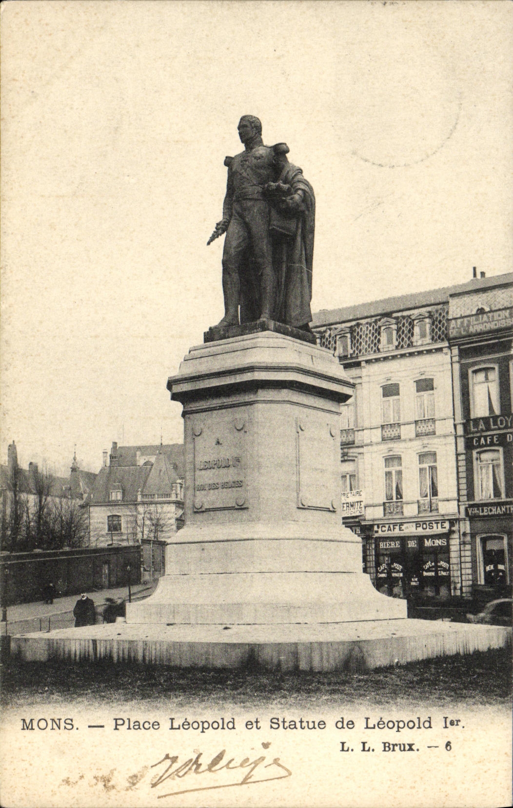 VINTAGE POSTCARD Mons places Leopold and statue of leopold Ier