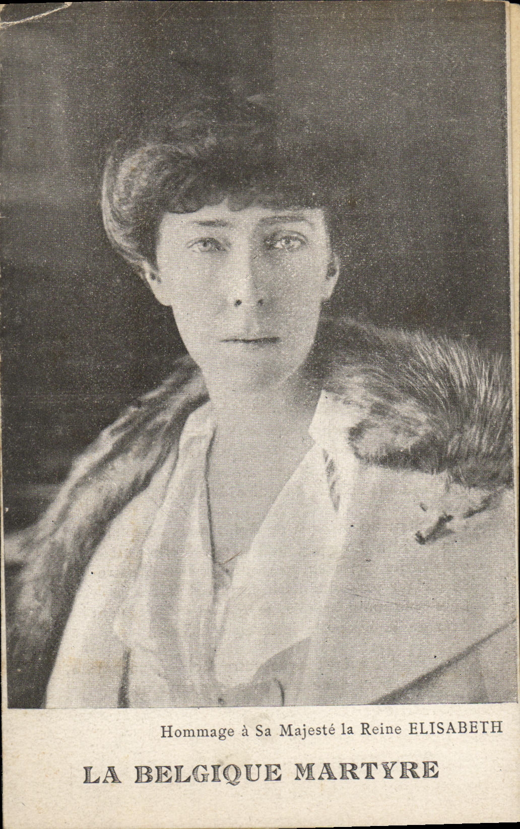 CPA Hommage a sa Majeste la reine Elisabeth