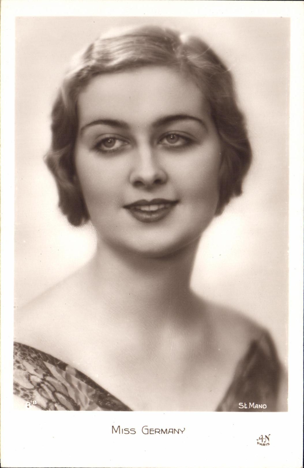 CPA Fantaisie Femme Miss Germany