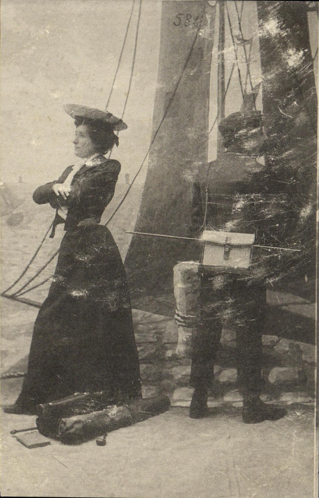 CPA Fantaisie Femme Marin