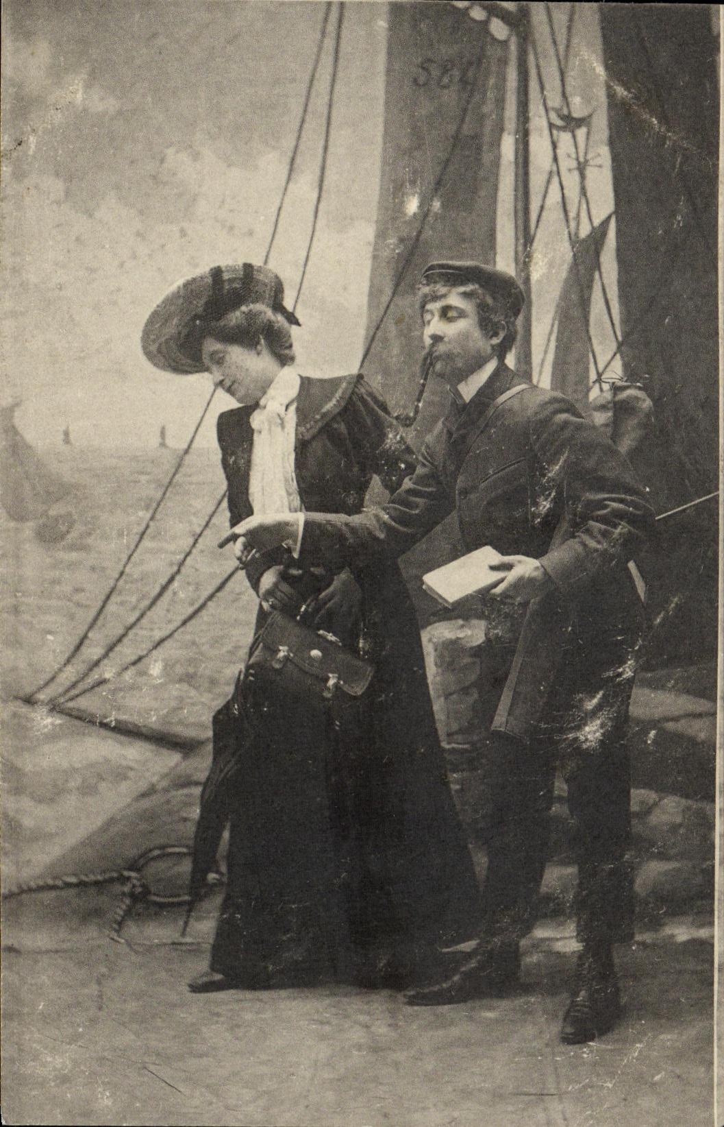 CPA Fantaisie Femme Marin