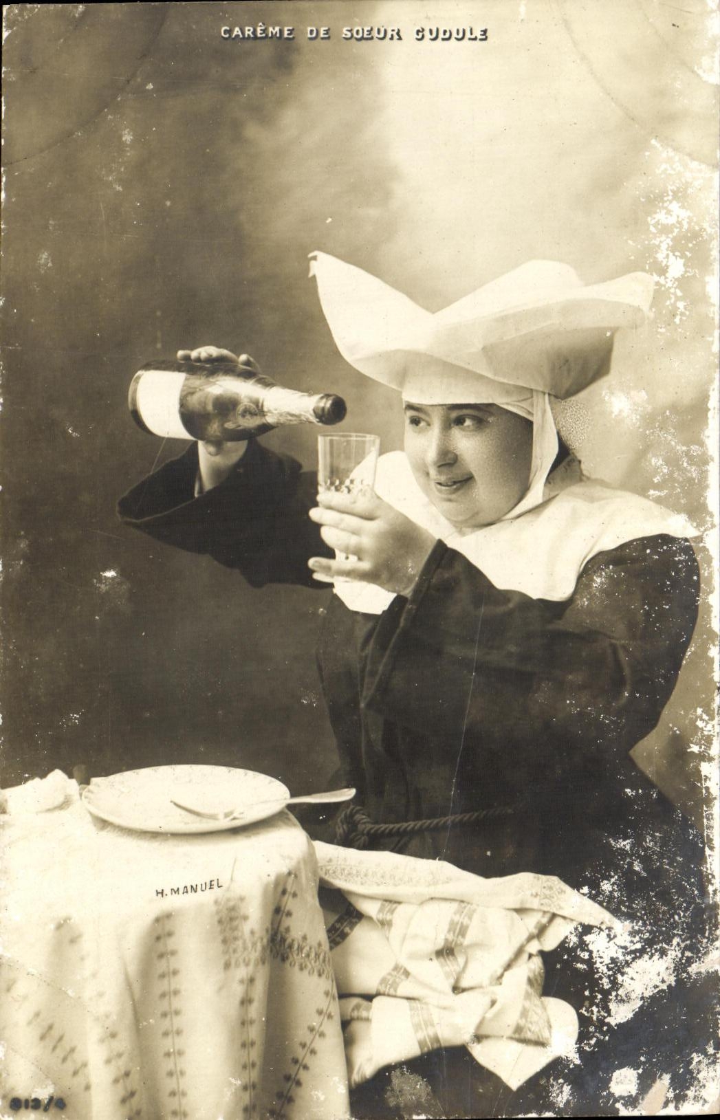 CPA Fantaisie Femme Careme de soeur Gudule 