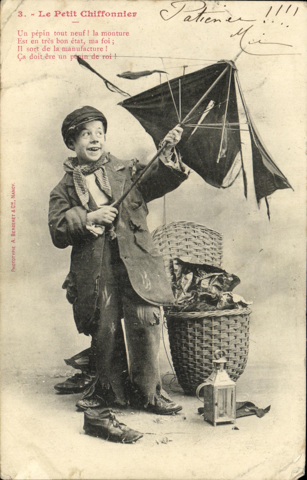 CPA Fantaisie Enfant Le petit chiffonnier