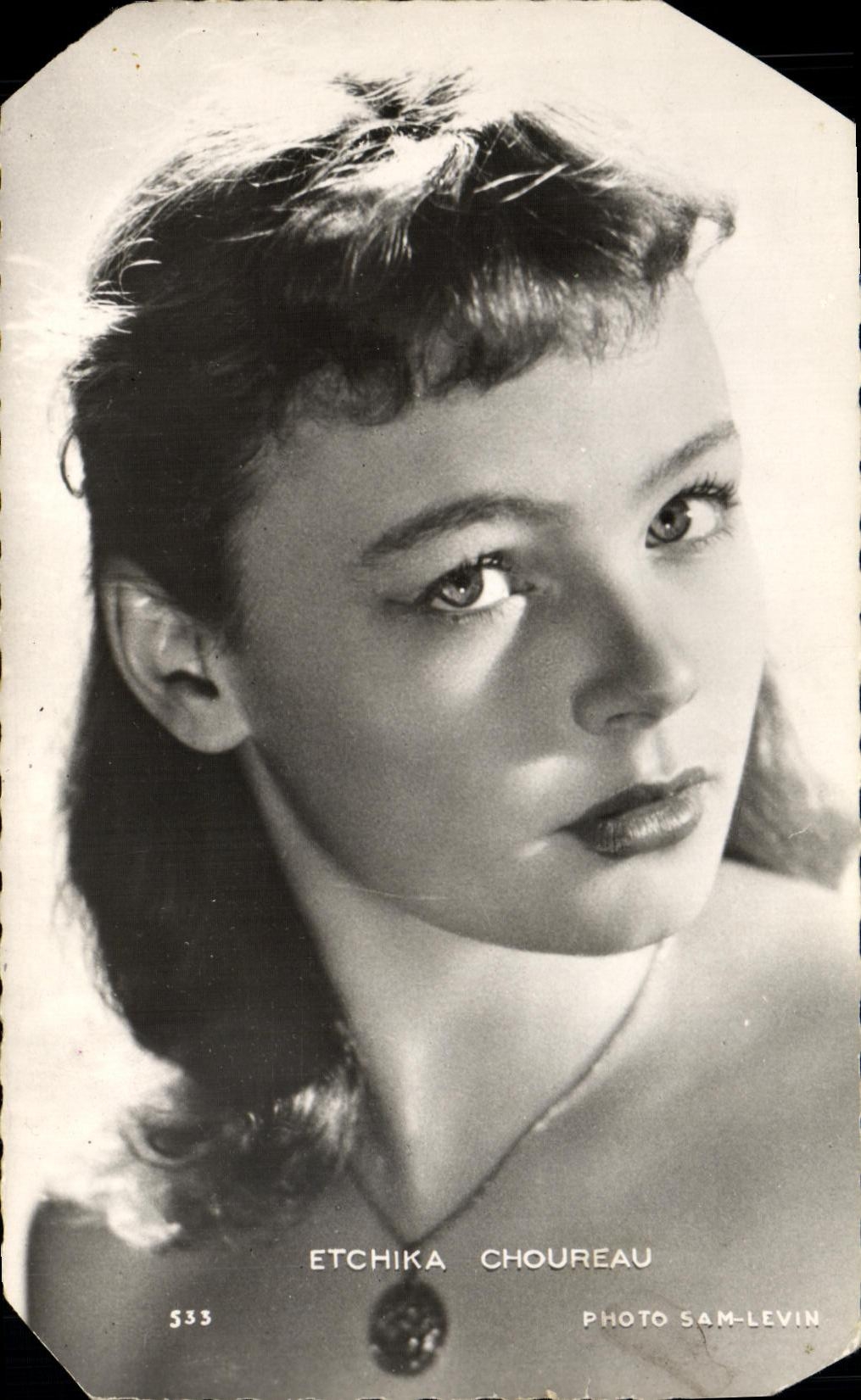 CPM Cinema etchika Chouteau