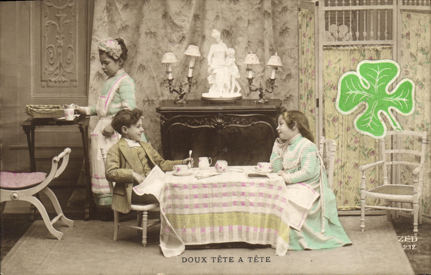 CPA Fantaisie Enfants Trefle Doux tete a tete