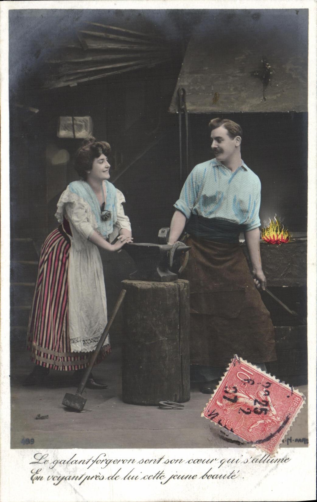 CPA Fantaisie Femme Forgeron 