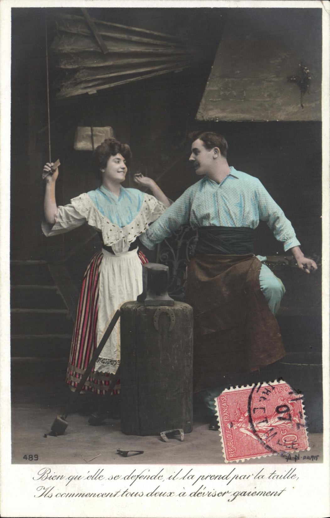 CPA Fantaisie Femme Forgeron