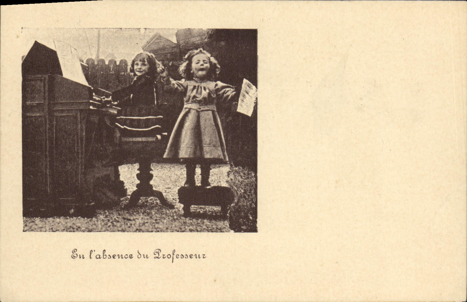 CPA Fantaisie Enfants En l absence de professeur Piano