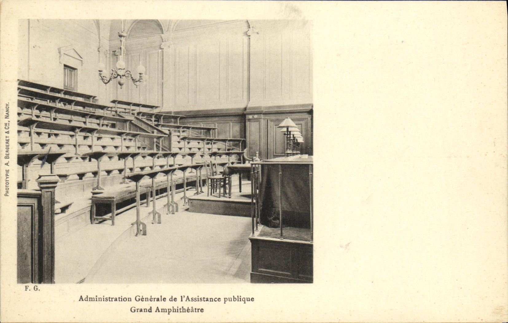 VINTAGE POSTCARD general Administration of L Paris public assistance Large Amphitheater