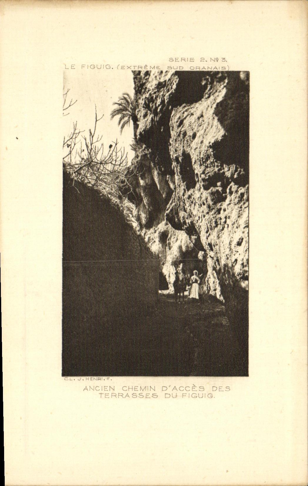 VINTAGE POSTCARD Algeria Old way D access of the terraces of Figuig