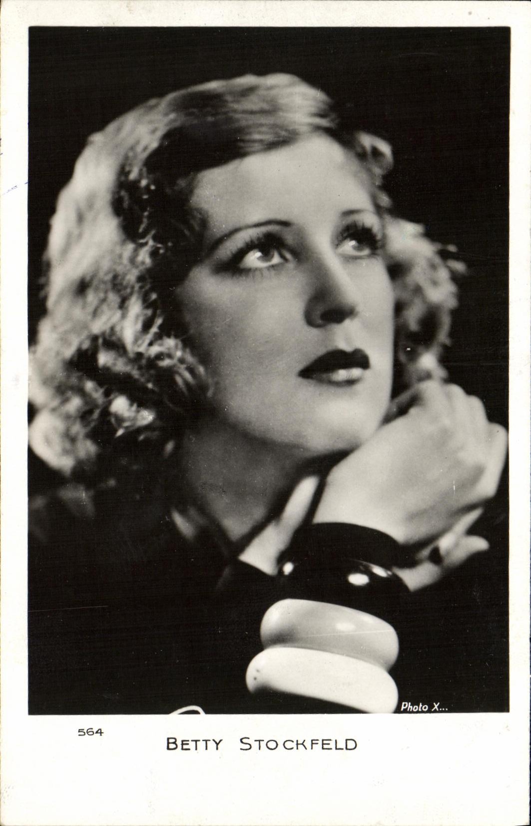 MODERN CARD Betty Stockfield