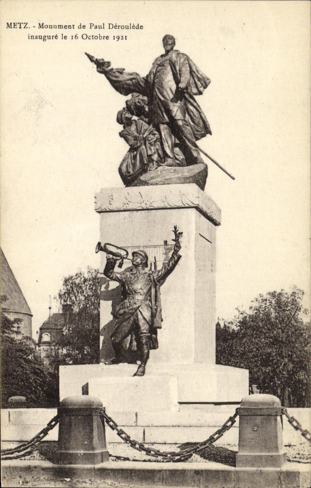 VINTAGE POSTCARD Monument Paul Deroulede