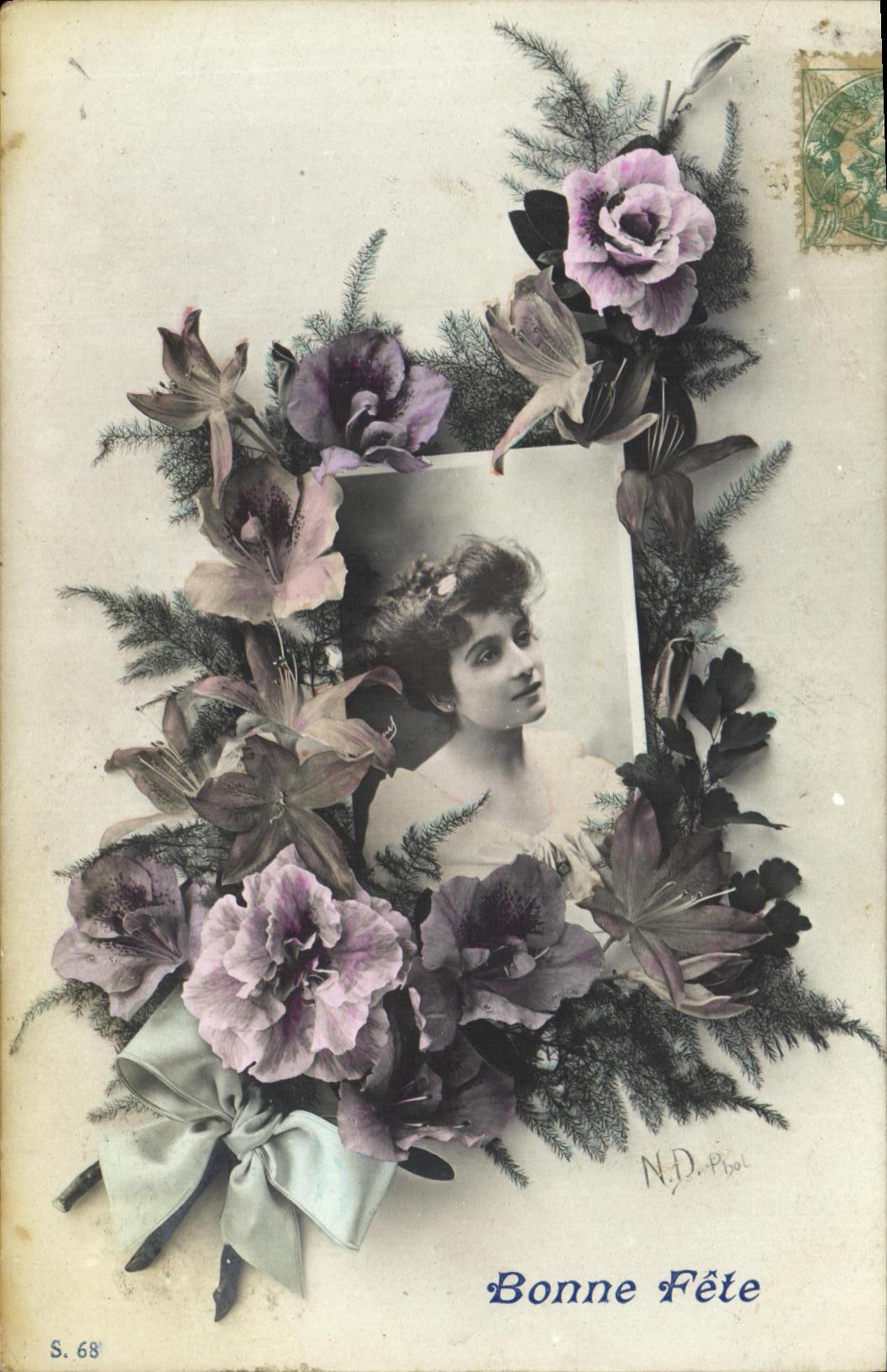 CPA Fantaisie Femme Fleurs