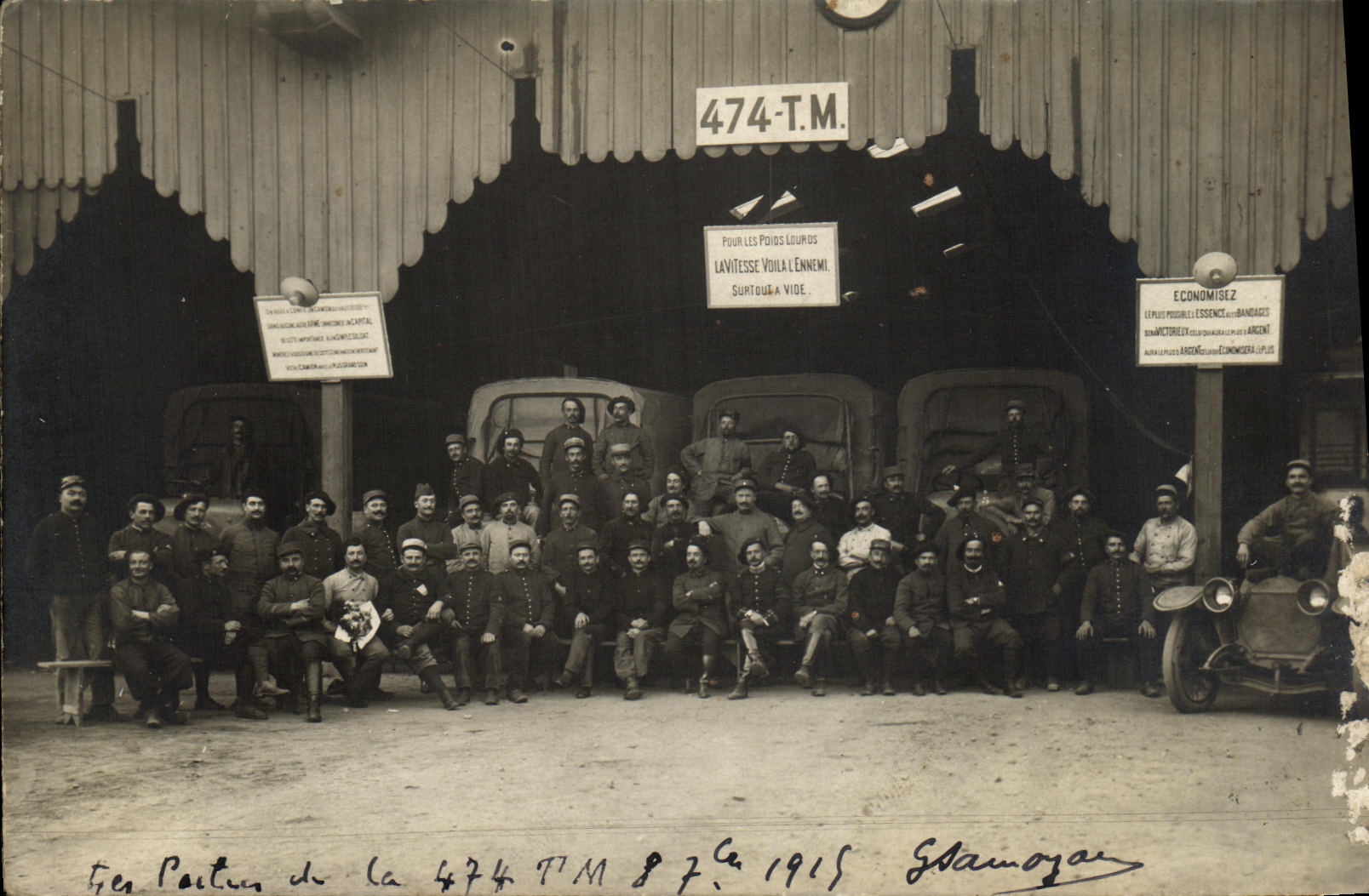 CARTE PHOTO Militaria Epinal 474 TM 1915 Camions