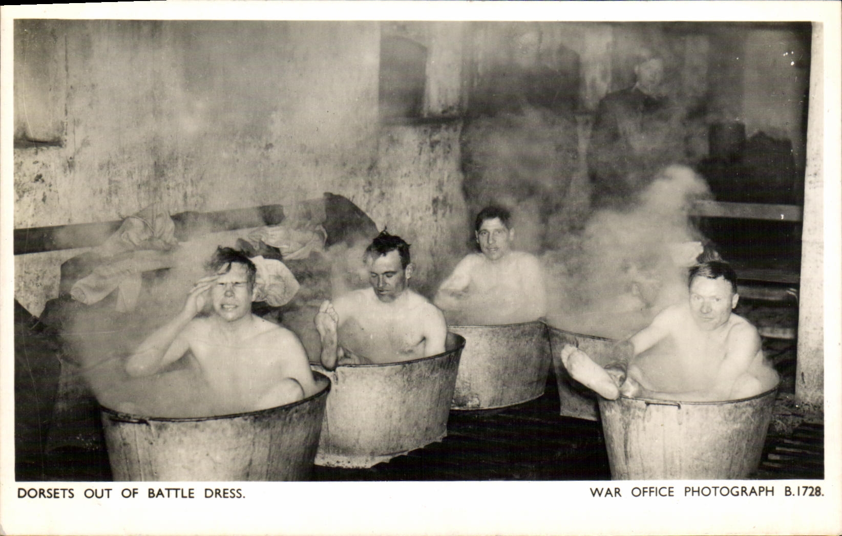 MODERN CARD Militaria 2nd world war Dorsets out off battledress War Office