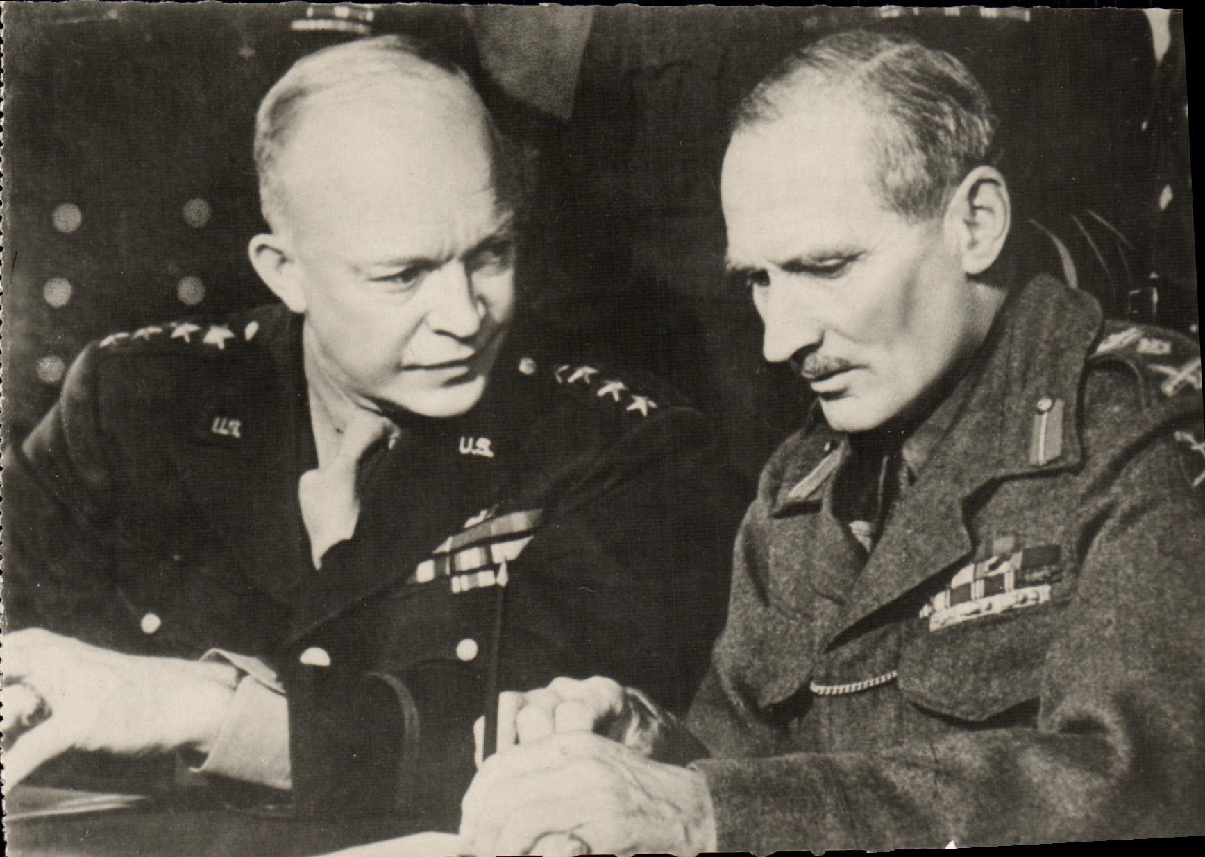 POSTAL MODERNA 2do mariscal Montgomery y general Eisenhower de la guerra mundial de Militaria