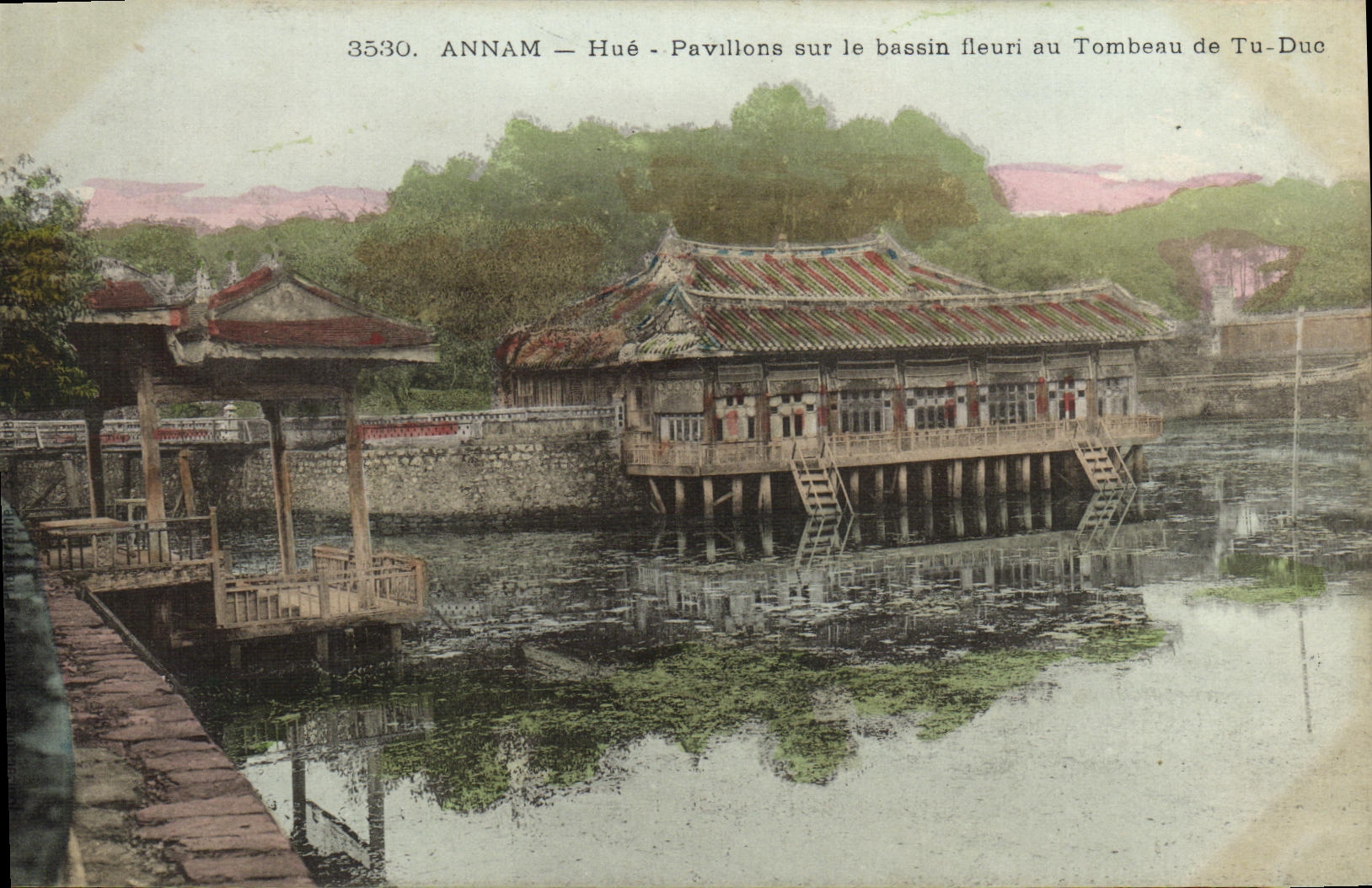 VINTAGE POSTCARD Indo-China Annam Hoots Houses on the basin with the tomb of You Duke