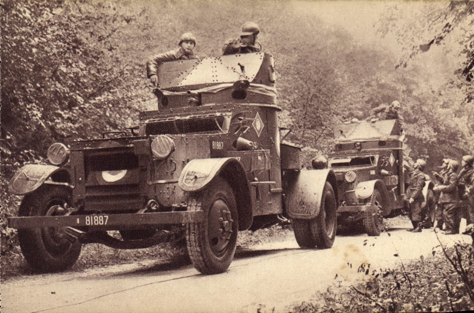CPA Militaria Mitrailleuses de cavalerie