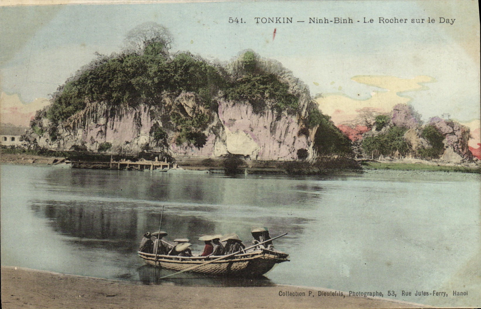 VINTAGE POSTCARD Tonkin Ninh Binh the Rock on Day