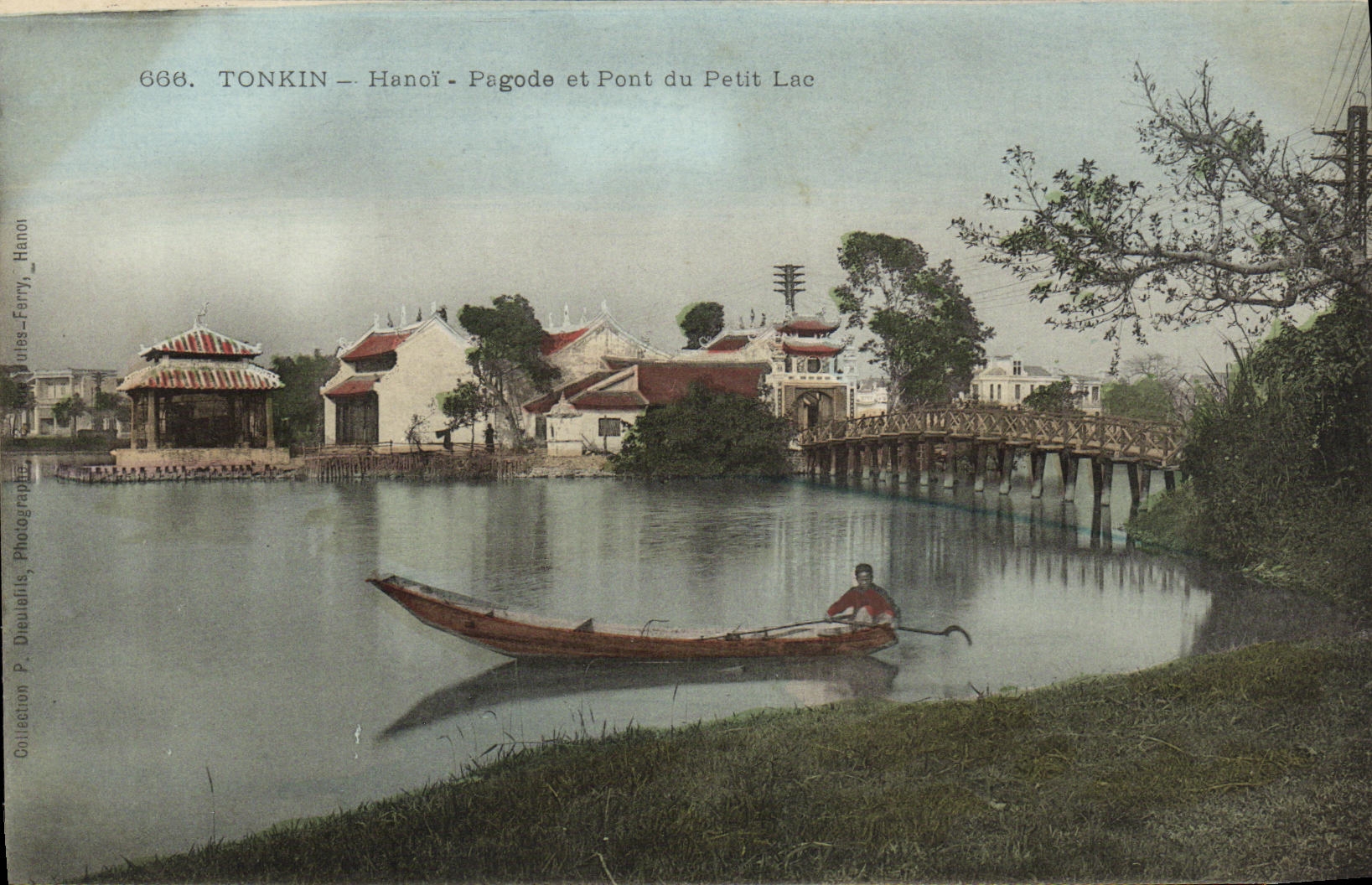 CPA Tonkin Hanoy Pagode et Pont du Petit Lac 