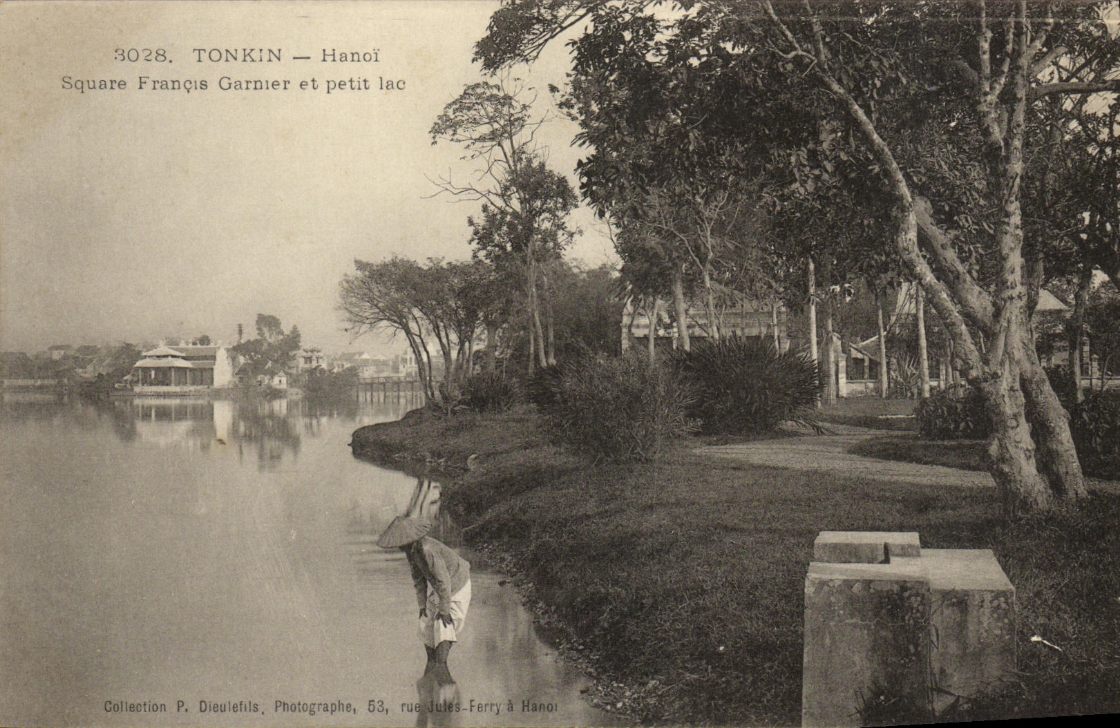 VINTAGE POSTCARD Tonkin Hanoi Public garden François Garnter and small lake