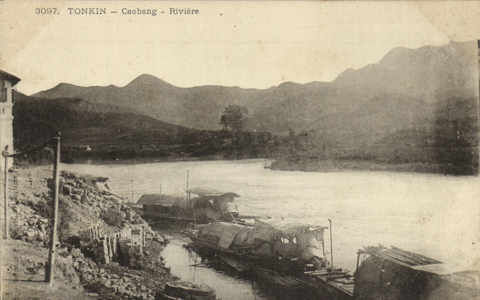 VINTAGE POSTCARD Tonkin Caobang River Boats
