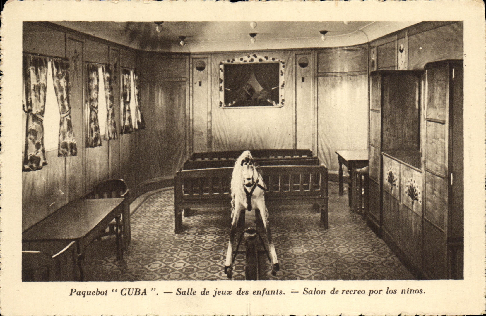 CPA Bateau Paquebot Cuba Salle de jeux des enfants Cheval