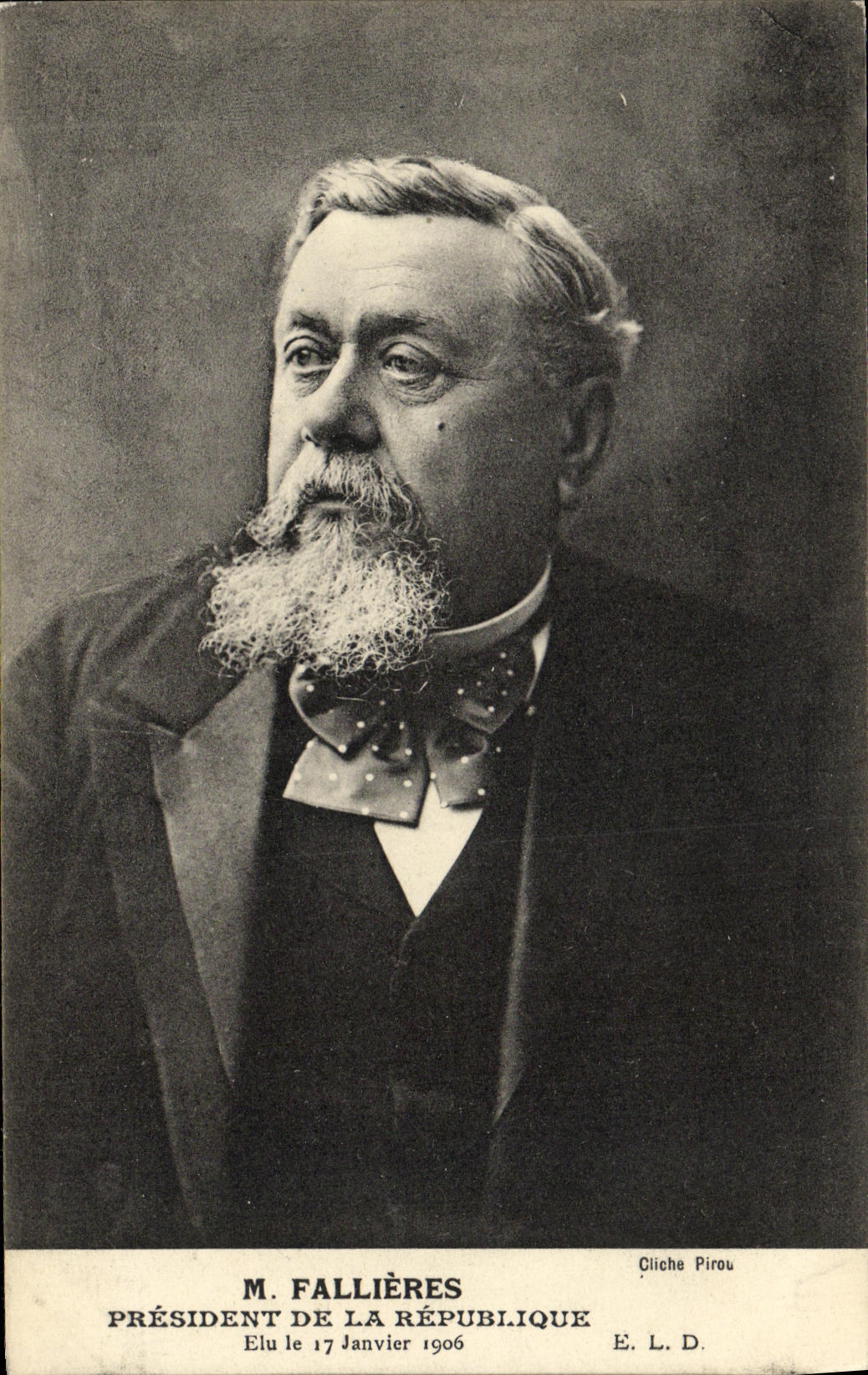 VINTAGE POSTCARD Mr. Fallieres President of the Republic