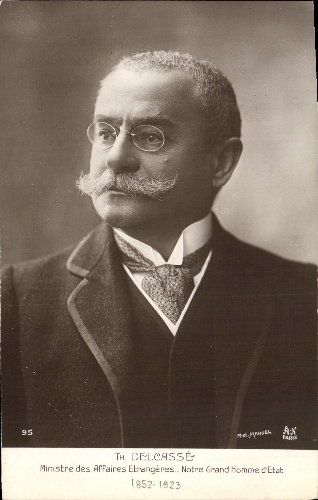 CPA Th Delcasse Ministre des Affaires Etrangeres Notre Grand Homme d'Etat