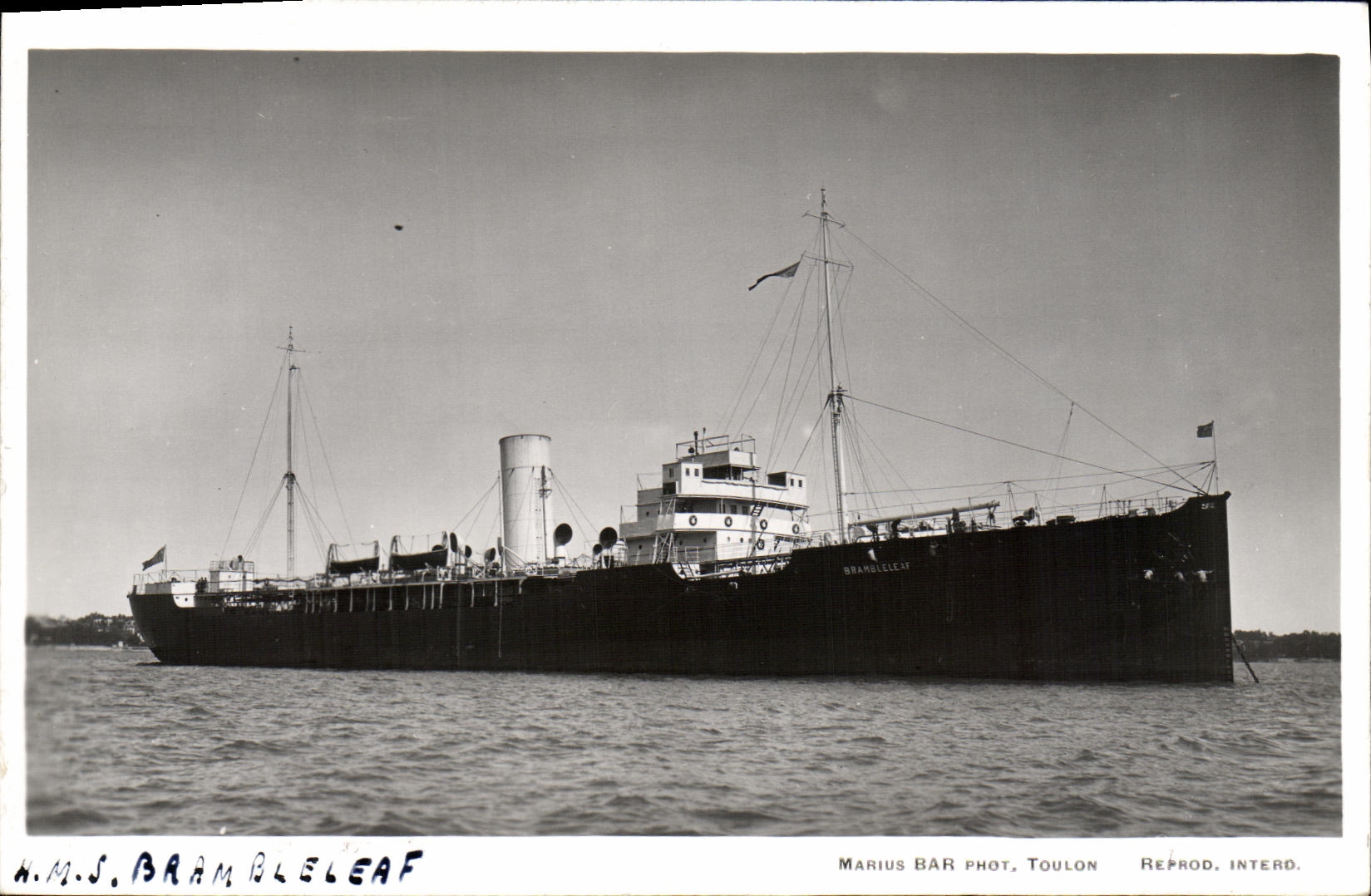 CPA Bateau HMS Brambleleaf
